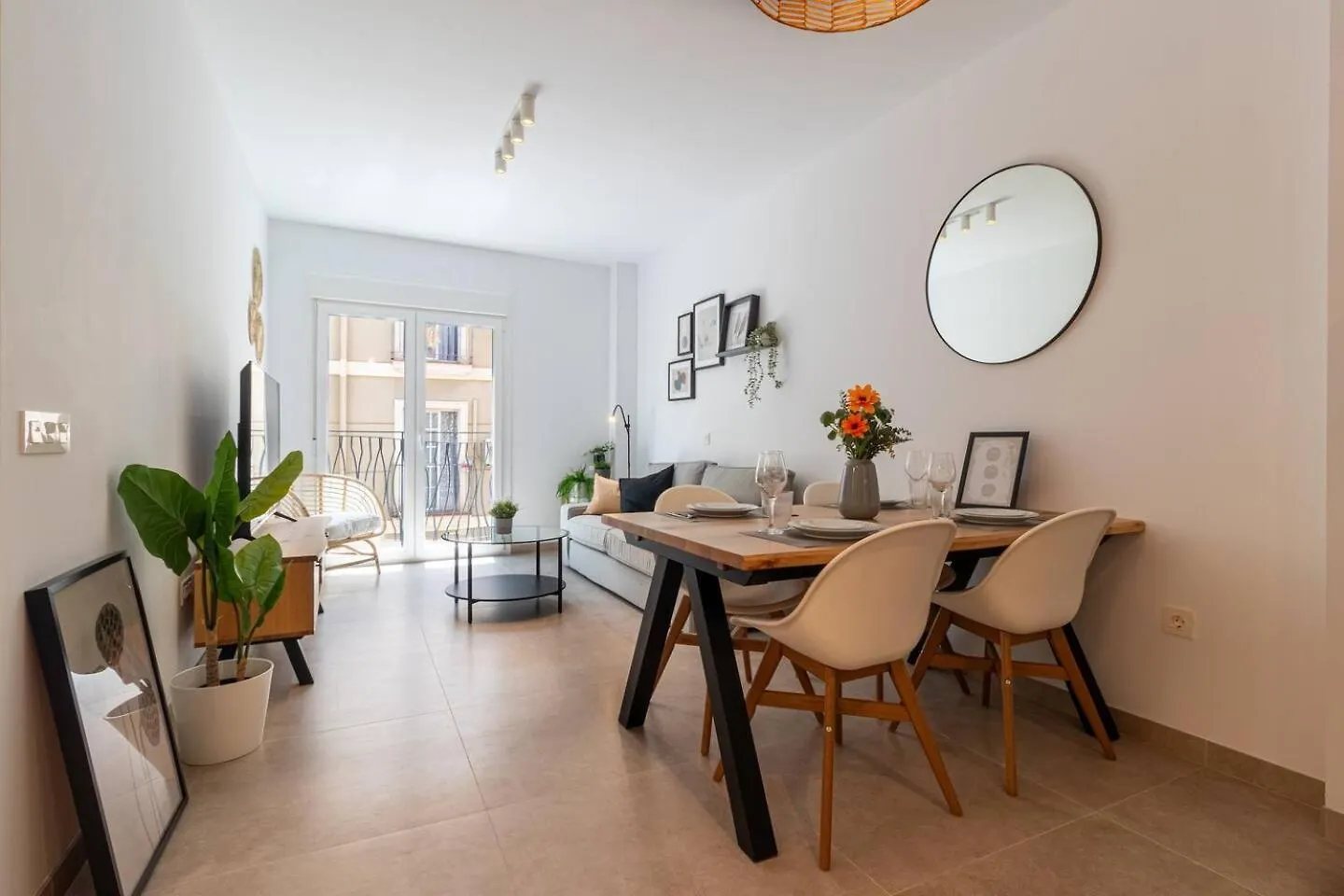 Charming Apartment In The Heart Of Mlaga Μάλαγα Ισπανία